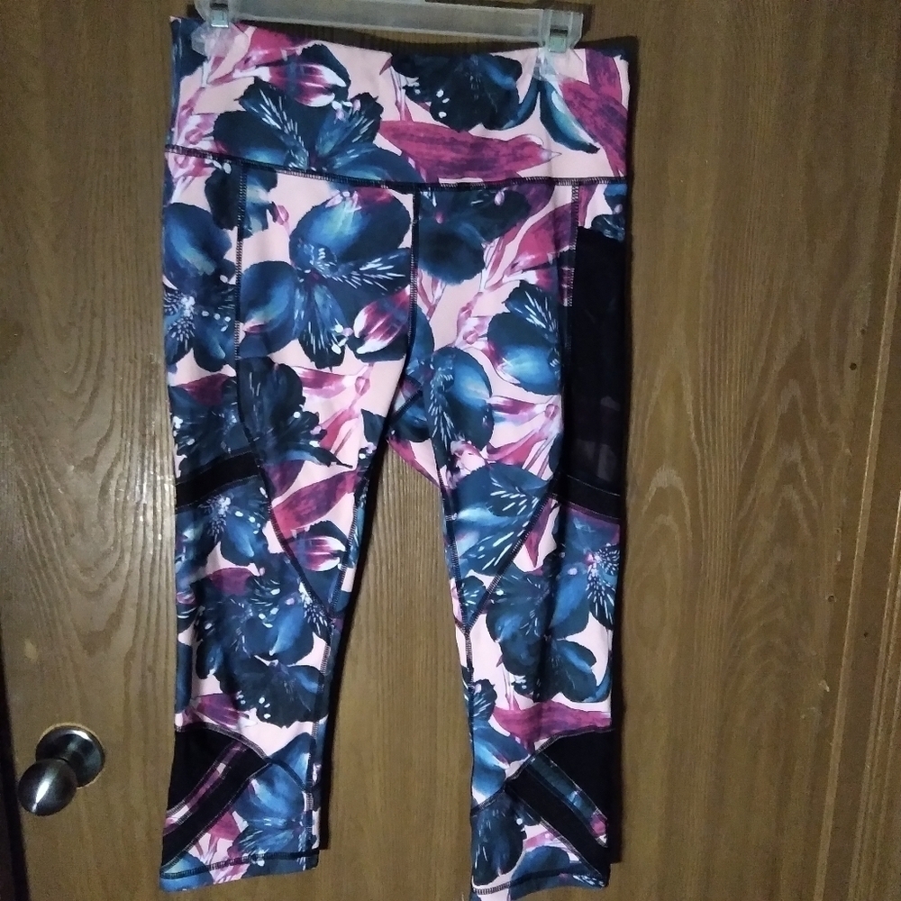 Fila floral print athletic capris